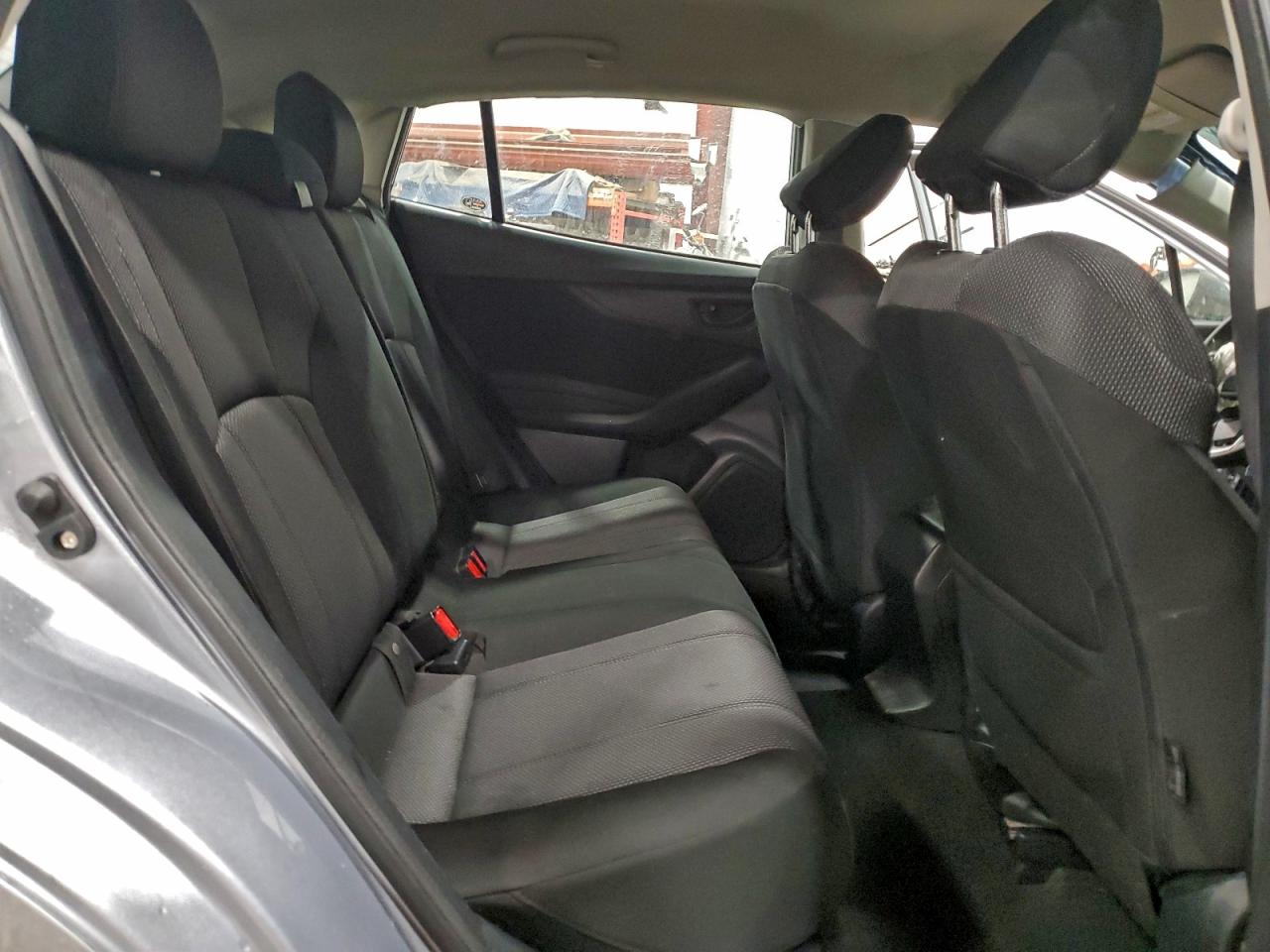 Subaru Impreza Image 8