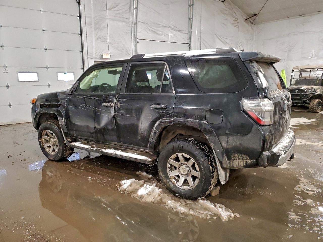 Toyota 4Runner Sr5 Image 4
