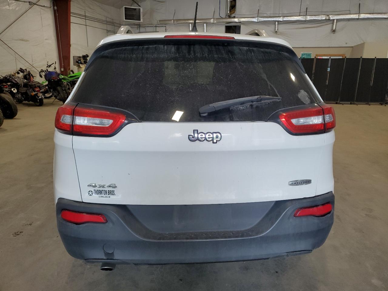 Jeep Grand Cherokee Latitude Image 11