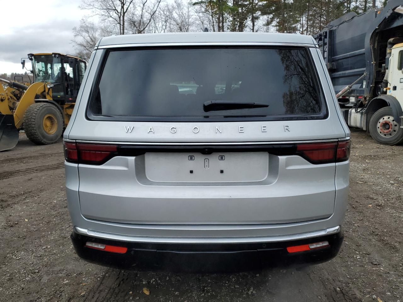 Jeep Wagoneer Series I Image 5