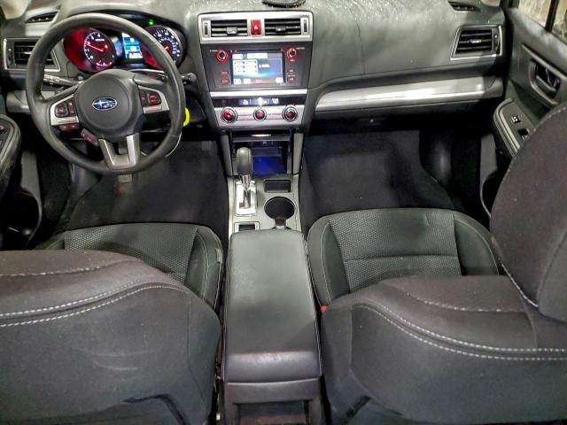Subaru Outback 2.5i Image 5