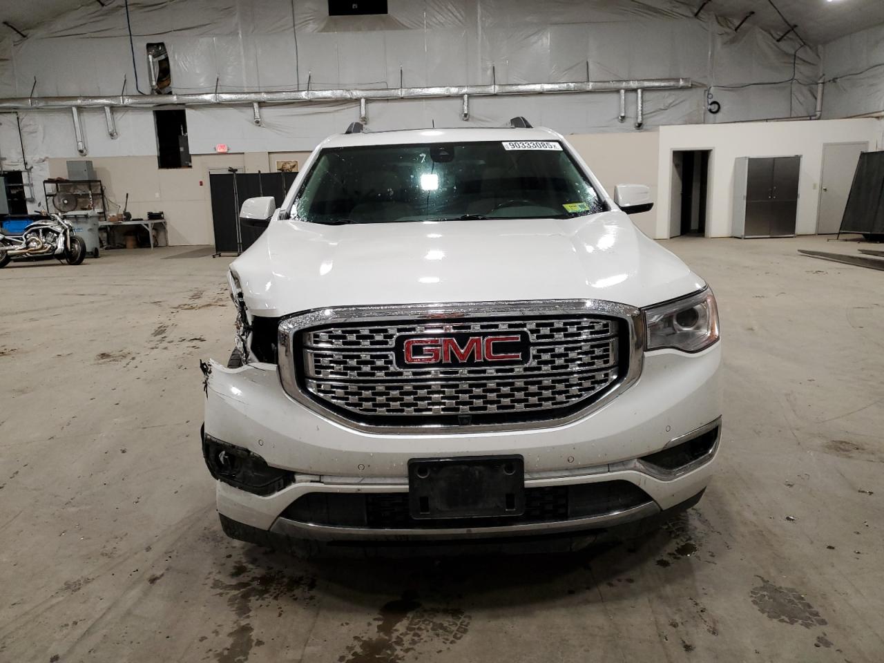 GMC Acadia Denali Image 4