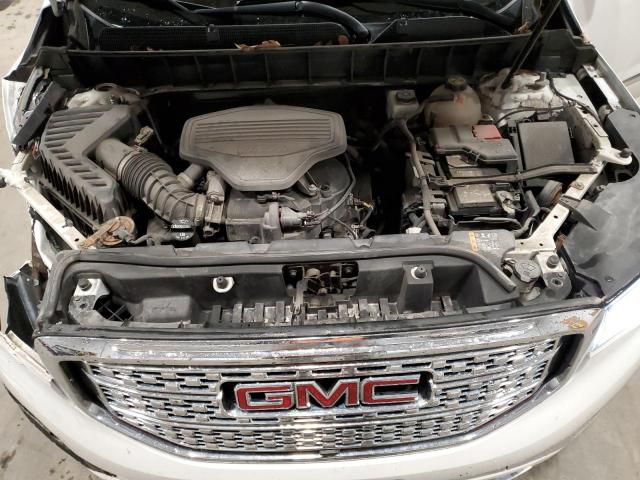 GMC Acadia Denali Image 14