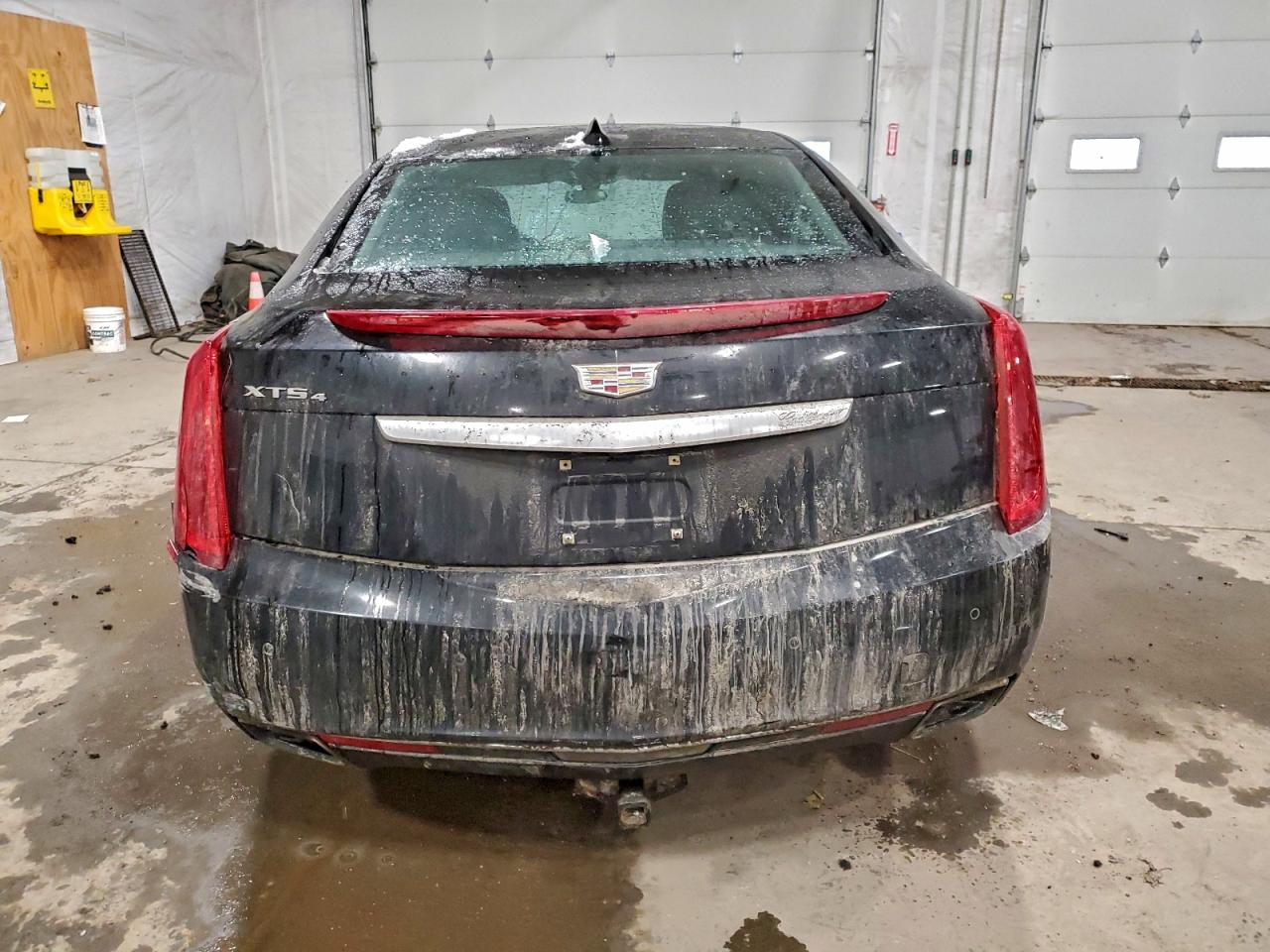 Cadillac XTS Luxury Collection Image 11
