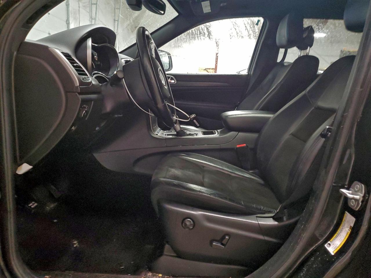 Jeep Grand Cherokee Laredo Image 6