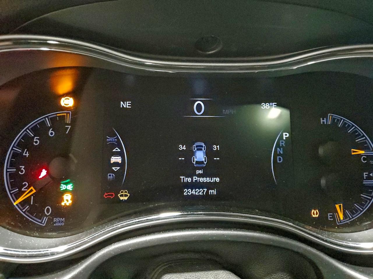 Jeep Grand Cherokee Laredo Image 12