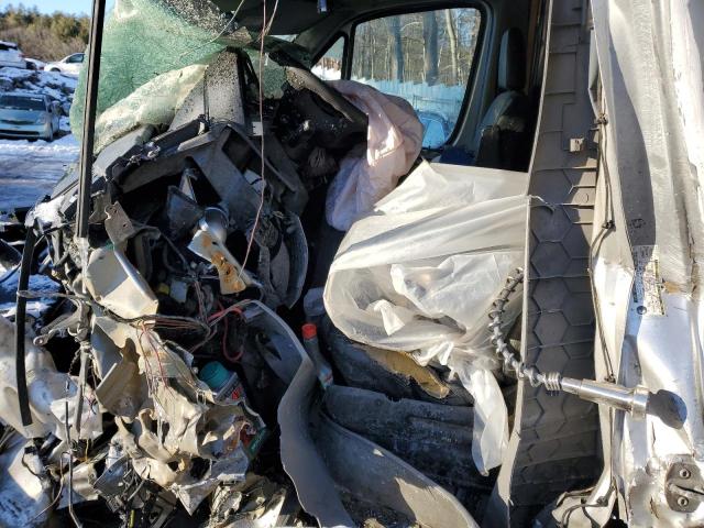 Dodge Sprinter 2500 Image 8