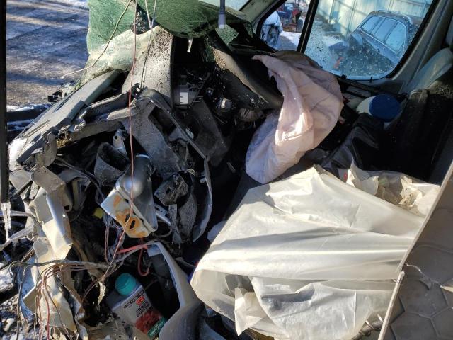 Dodge Sprinter 2500 Image 11